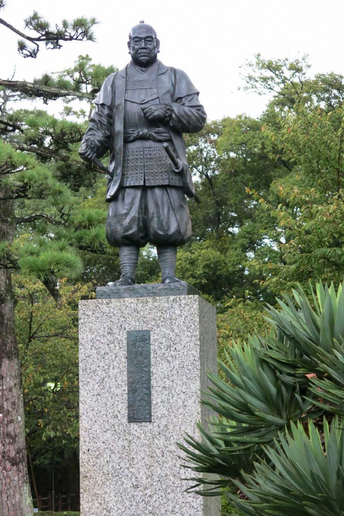 徳川家康像